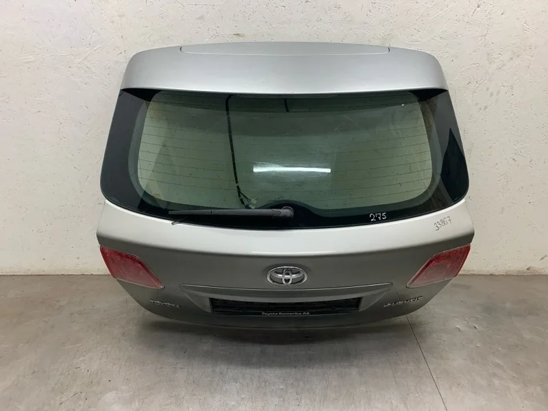 Крышка багажника Toyota Avensis 2009 6700505100 УНИВЕРСАЛ 2ZR-FAE