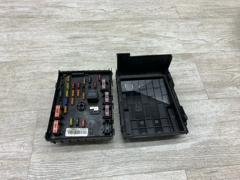 Блок предохранителей Volkswagen Passat Cc 2010 3C0937125 СЕДАН CBBB