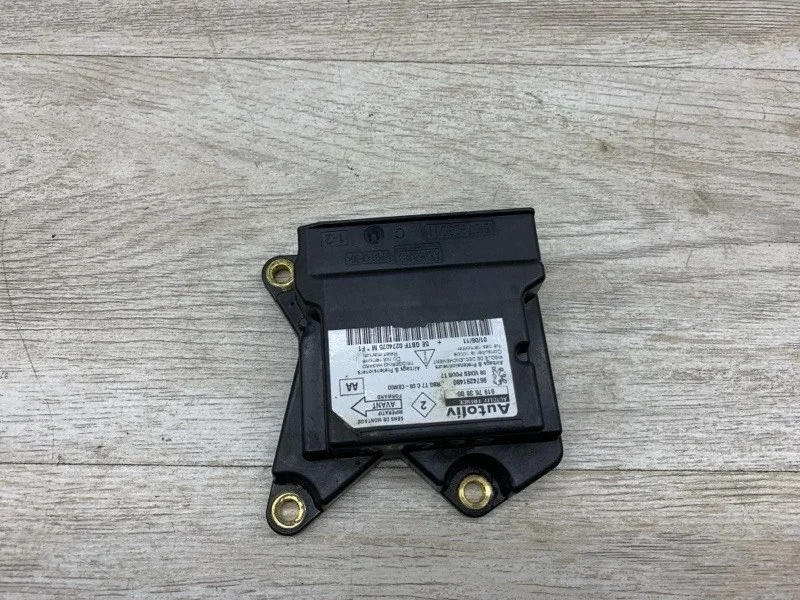 ЭБУ подушки безопасности Peugeot 308 2011 6546AP ХЭТЧБЕК 9HP (DV6DTED)