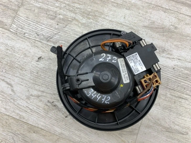 Моторчик печки Volkswagen Passat Cc 2010 3C1820015N СЕДАН CBBB