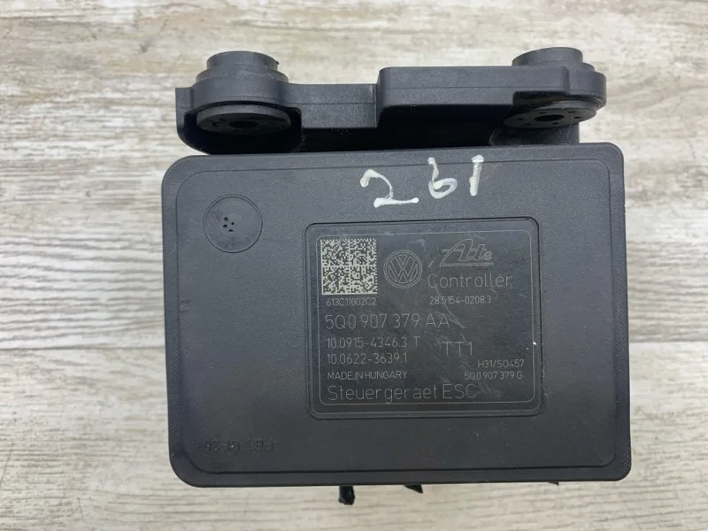 Блок АБС Volkswagen Golf 2014 5Q0907379AA ХЭТЧБЕК CJZB