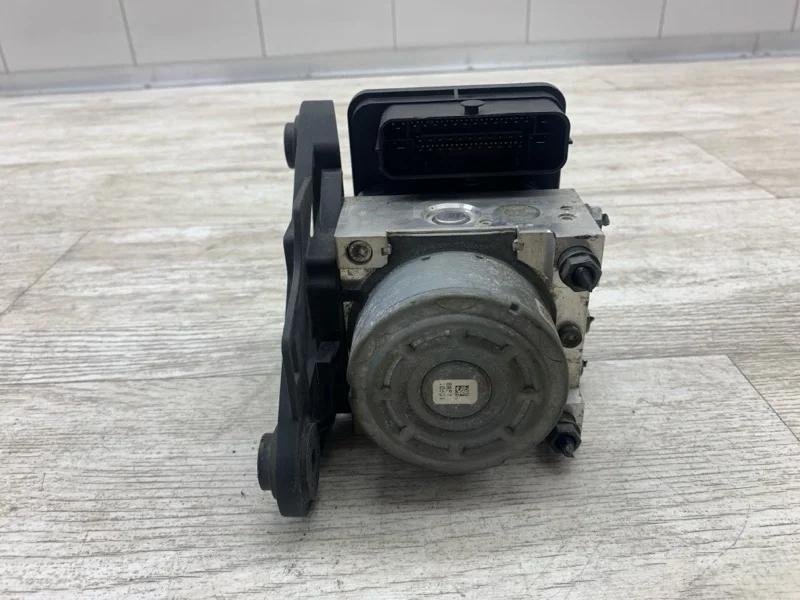 Блок АБС Skoda Octavia 2013 5Q0614517Q УНИВЕРСАЛ CJZA