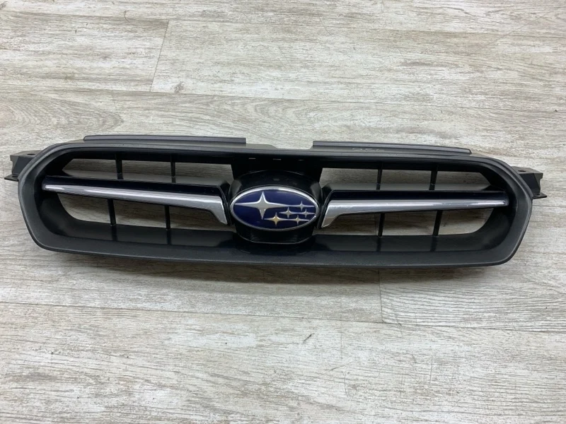Решетка радиатора Subaru Legacy 2003 91121AG010 УНИВЕРСАЛ EJ202
