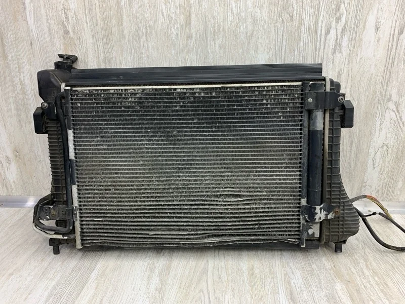 Кассета радиаторов в сборе Volkswagen Golf 2008 1K0121251AK УНИВЕРСАЛ BLS