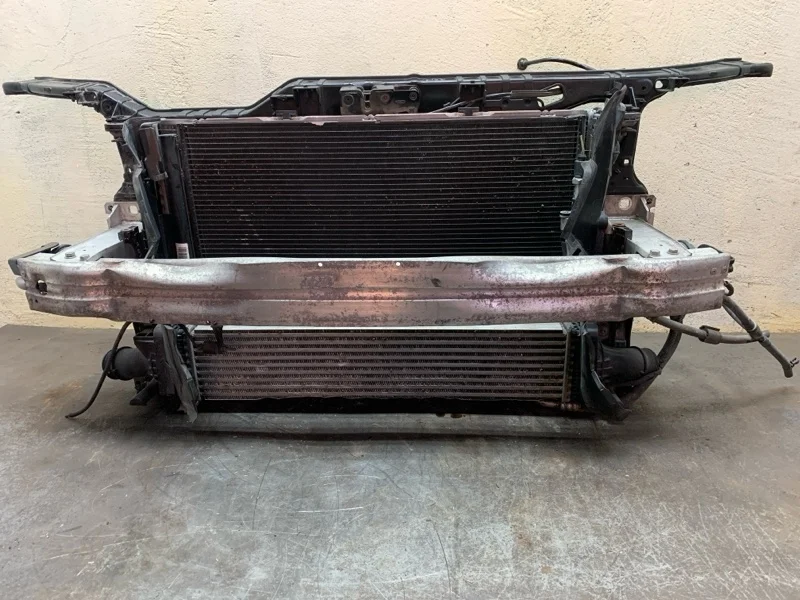 Кассета радиаторов в сборе Audi A4 2014 8K0121251T УНИВЕРСАЛ CGLC