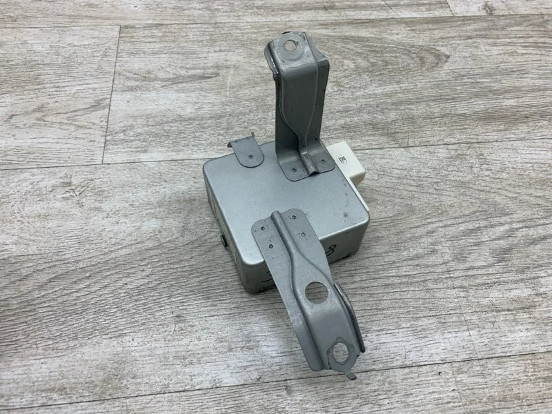 Блок управления Toyota Avensis 2007 8965005050 УНИВЕРСАЛ 3ZZ-FE