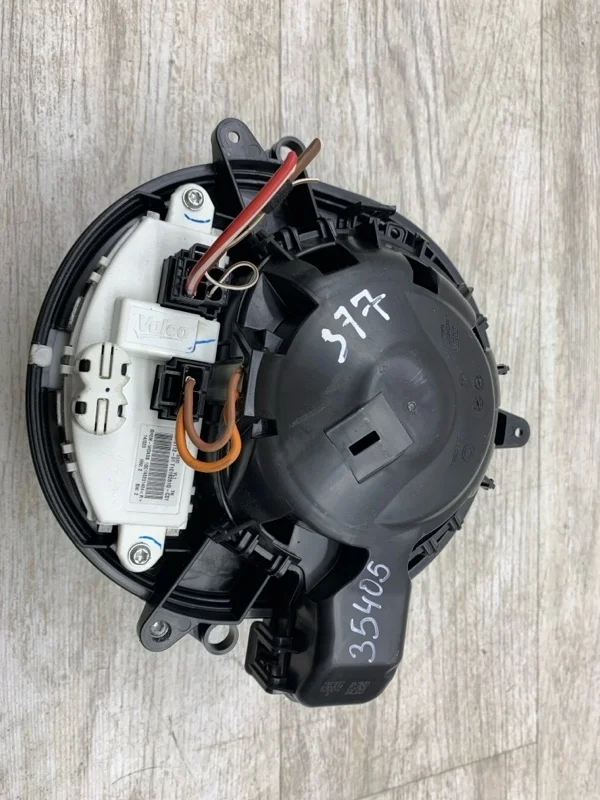 Моторчик печки Bmw 3 2014 64119350395 УНИВЕРСАЛ N47 D20 C