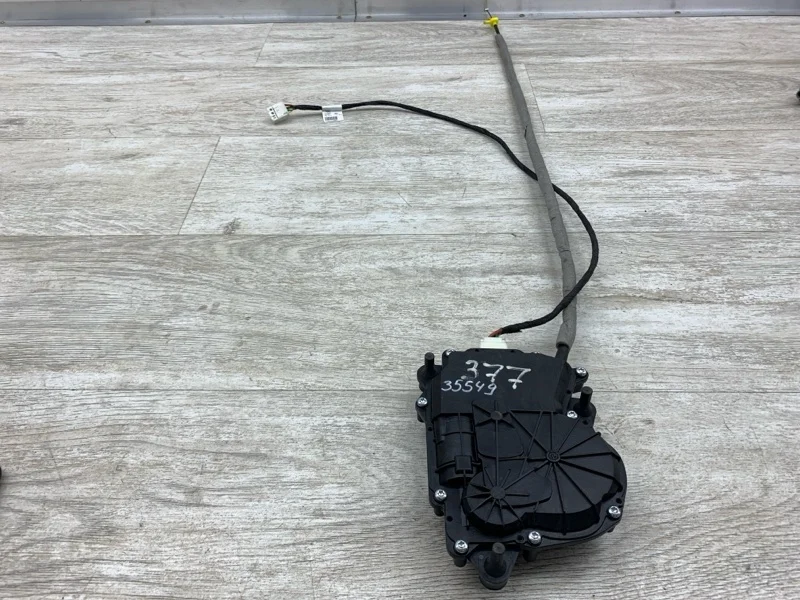 Активатор замка багажника Bmw 3 2014 51247269516 УНИВЕРСАЛ N47 D20 C