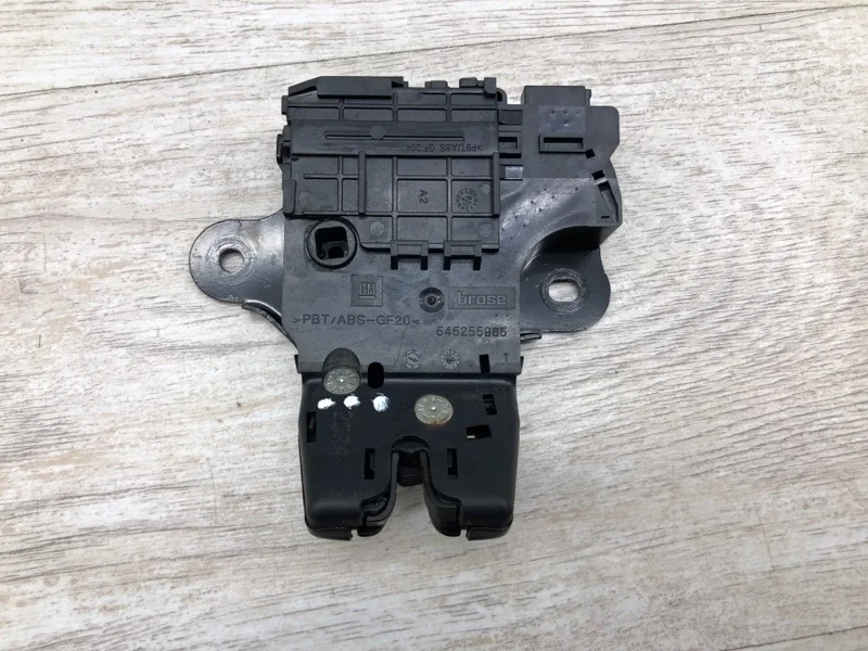 Замок багажника Opel Insignia 2008 13501988 СЕДАН A20DTJ