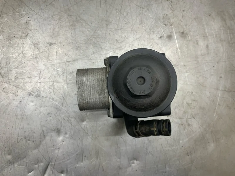 Корпус масляного фильтра Volkswagen Caddy 2011 03L115389H ФУРГОН CAYE