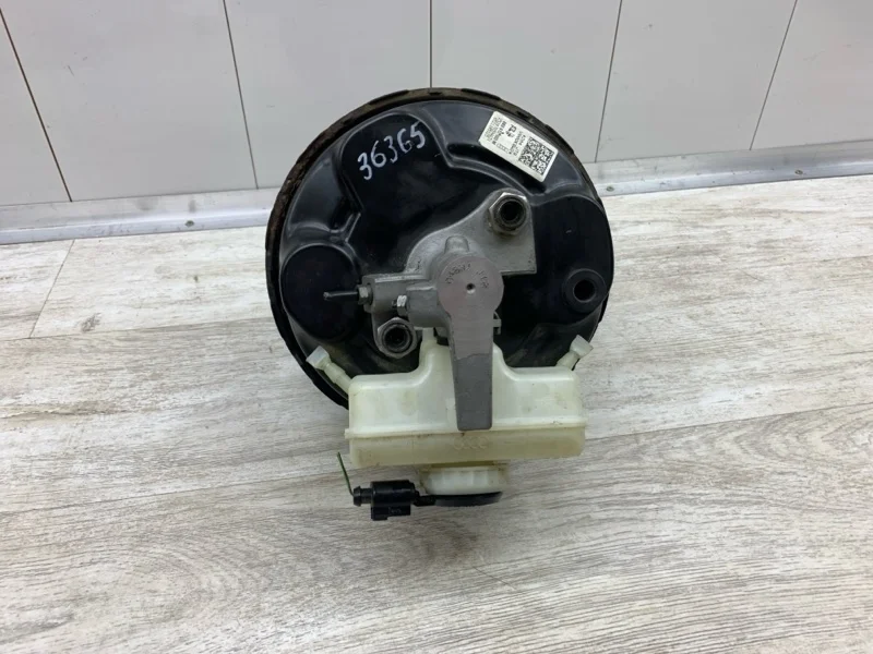 Главный тормозной цилиндр Audi A5 2011 8K0611021A СЕДАН CAGA