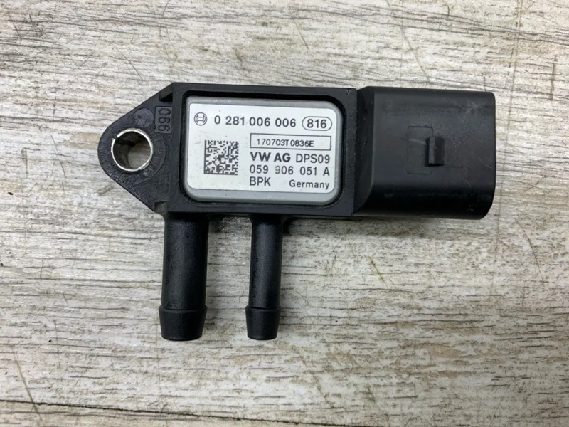 Датчик давления выхлопных газов Audi A4 2009 059906051A УНИВЕРСАЛ CAGA