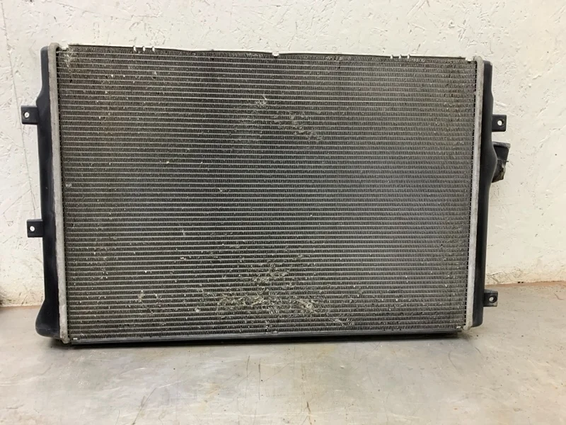 Радиатор охлаждения Volkswagen Caddy 2011 1K0121251EH ФУРГОН CAYE