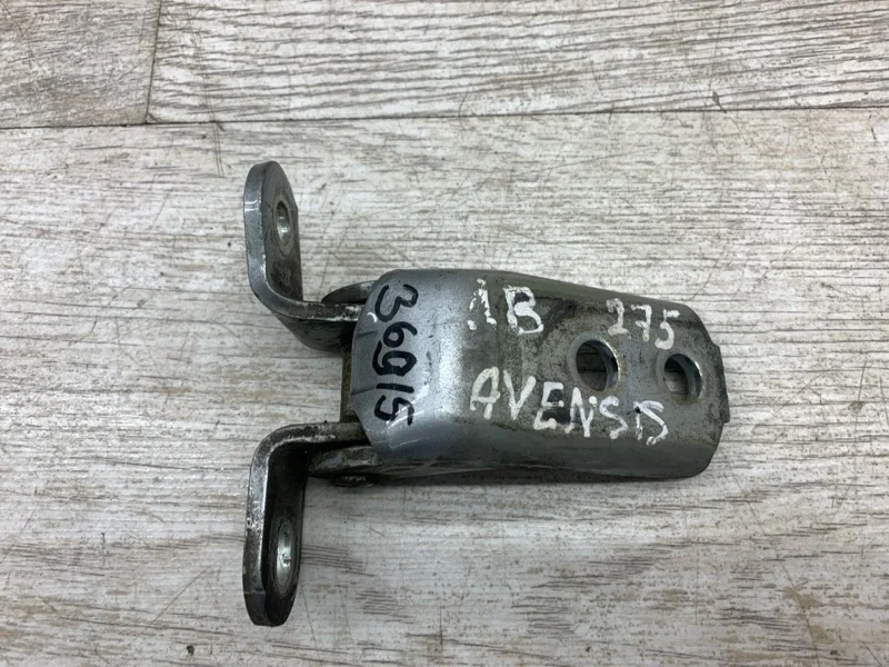 Петля двери Toyota Avensis 2009 6872002060 УНИВЕРСАЛ 2ZR-FAE, передняя левая