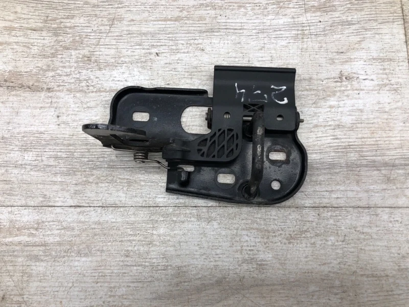 Замок капота Volkswagen Caddy 2009 1T0823480A ФУРГОН BLS