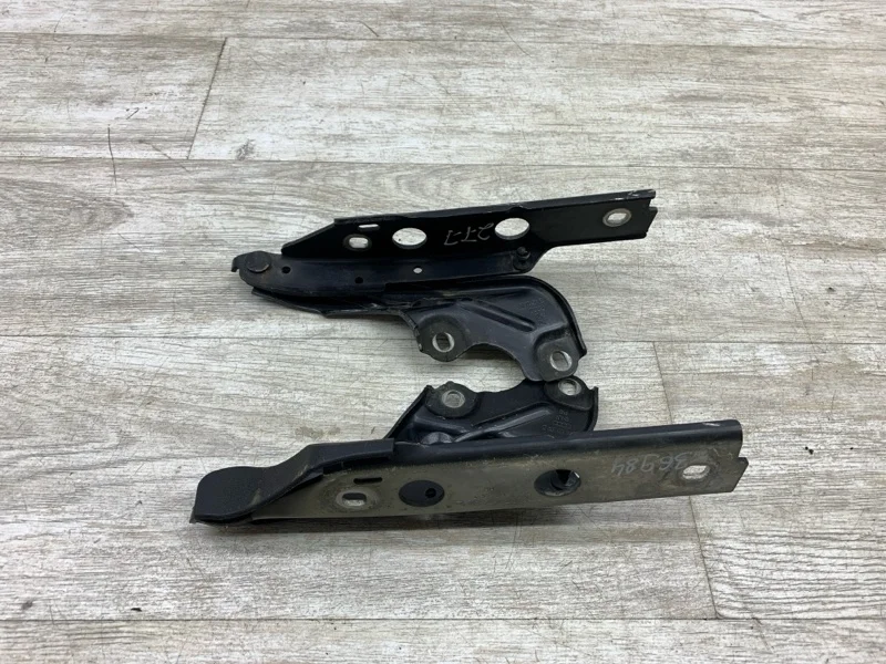 Петля капота Audi A6 2012 4G8823301E УНИВЕРСАЛ CLAA