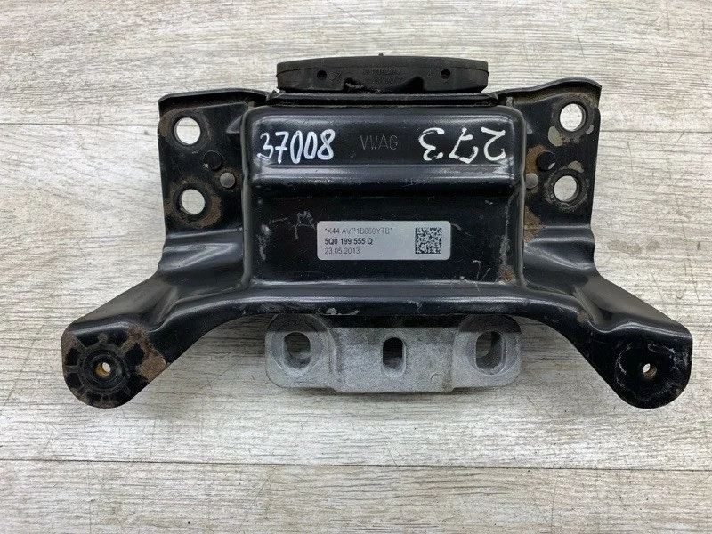 Подушка МКПП Skoda Octavia 2013 5Q0199555Q УНИВЕРСАЛ CJZA