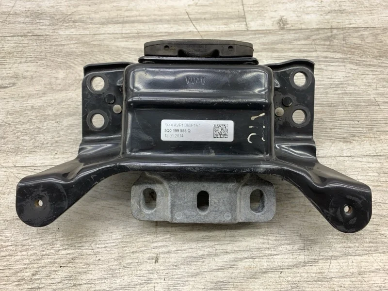 Подушка МКПП Skoda Octavia 2013 5Q0199555Q УНИВЕРСАЛ CJZA