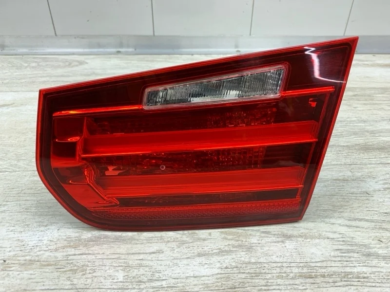 Фонарь крышки багажника Bmw 3 2014 63217372794 УНИВЕРСАЛ N47 D20 C, задний правый