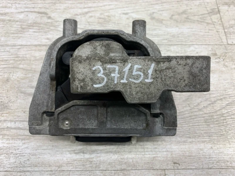 Подушка двигателя Volkswagen Caddy 2011 1K0199262CN ФУРГОН CAYE, правая