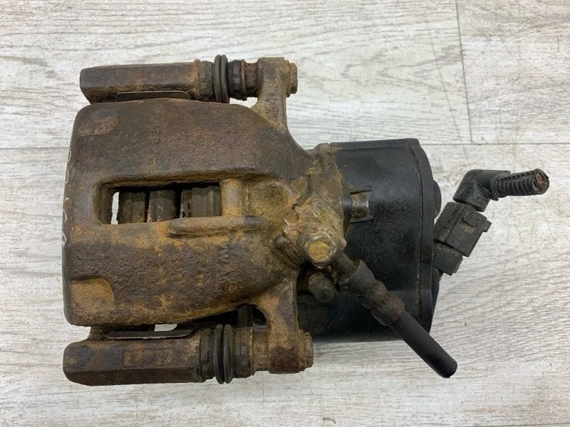 Суппорт тормозной Volkswagen Passat B7 2012 5N0615403 УНИВЕРСАЛ CFGB, задний левый