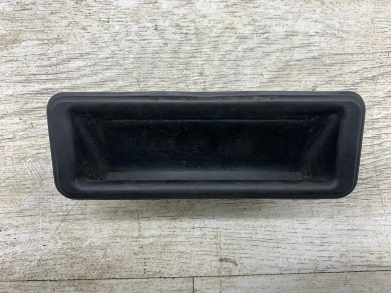 Кнопка открывания багажника Bmw X1 2011 51247118158 ВНЕДОРОЖНИК N47 D20 C