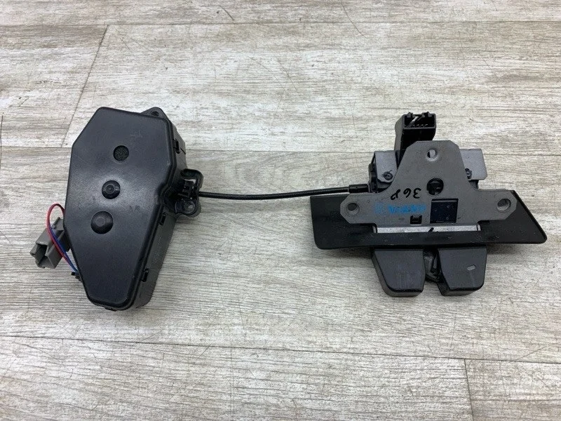 Замок багажника Volvo Xc60 2014 31440489 ВНЕДОРОЖНИК D 5244 T17