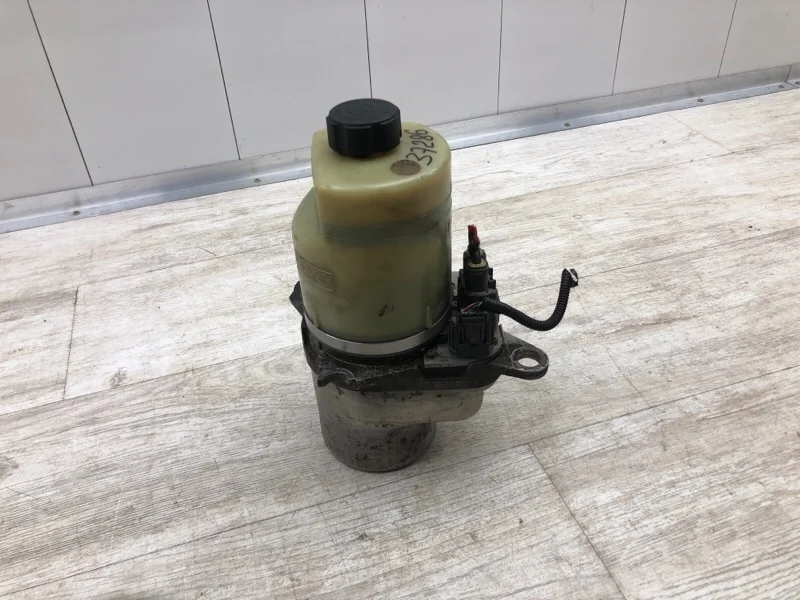 Насос гидроусилителя руля ГУР Ford Focus 2010 4M513K514DB УНИВЕРСАЛ DV6T GPDA