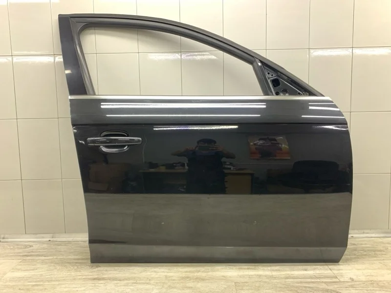 Дверь Audi A4 2009 8K0831052J УНИВЕРСАЛ CAGA, передняя правая