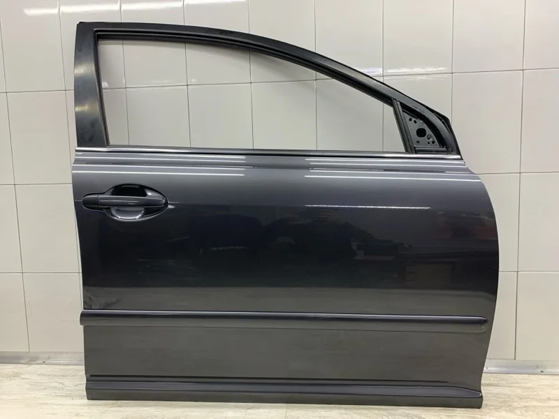 Дверь Toyota Avensis 2007 6700105050 УНИВЕРСАЛ 2ADFTV, передняя правая