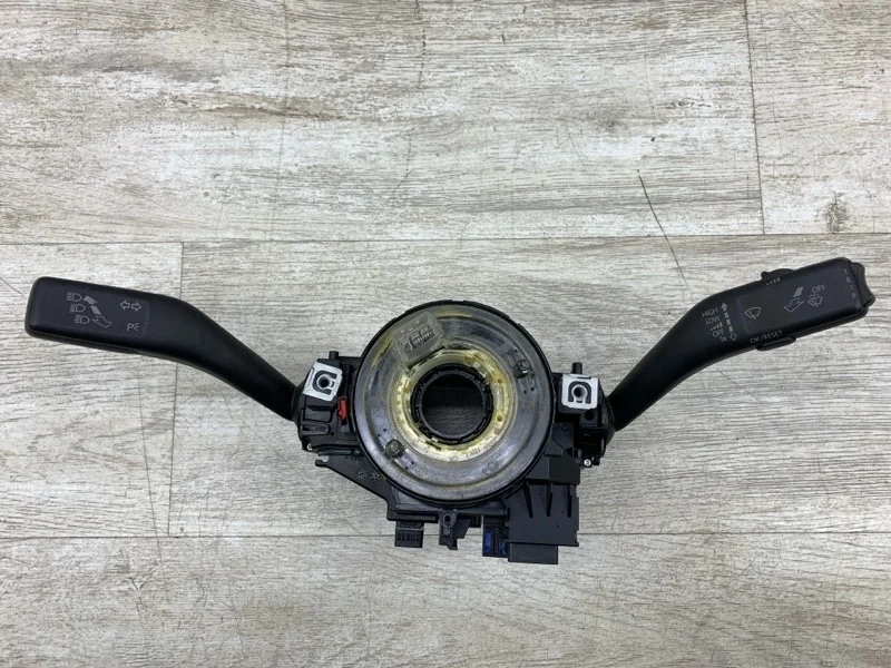 Переключатель поворотов и дворников стрекоза Skoda Octavia 2008 1K0905141 СЕДАН BLS