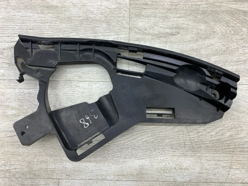 Кронштейн крепления фары Volvo Xc60 2014 31383886 ВНЕДОРОЖНИК D 5244 T17, передний правый