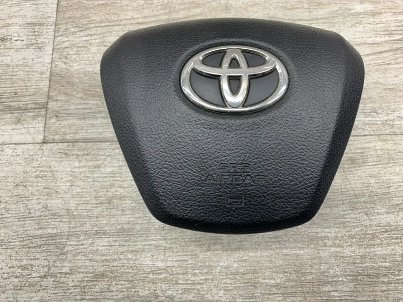 Подушка безопасности в руль Toyota Avensis 2009 4513005130C0 УНИВЕРСАЛ 2ZR-FAE