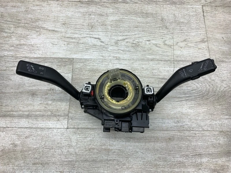 Подрулевой переключатель стрекоза Skoda Octavia 2009 1K0953503HS УНИВЕРСАЛ BLS