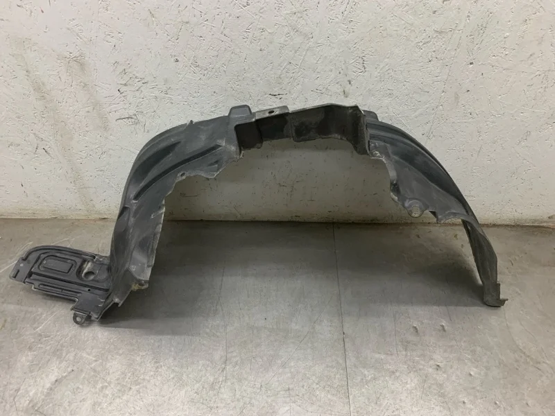 Защита крыла пластмассовая (подкрылок) Nissan X-Trail 2004 63840EQ000 ВНЕДОРОЖНИК YD22ETI, передняя правая
