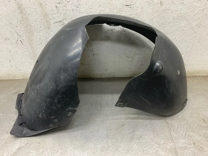 Защита крыла пластмассовая (подкрылок) Volkswagen Golf 2008 1K5805977 УНИВЕРСАЛ BLS, передняя левая