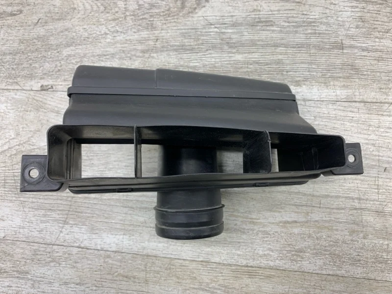 Воздухозаборник Audi A3 2003 1K0805962 ХЭТЧБЕК BGU