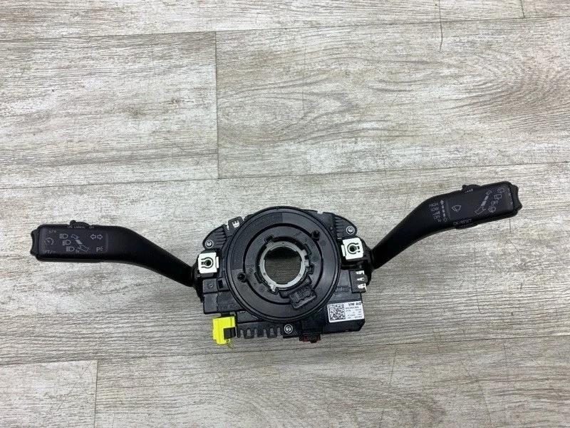 Подрулевой переключатель стрекоза Skoda Octavia 2010 5K0953521AQ УНИВЕРСАЛ CBZB