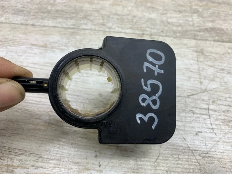 Датчик угла поворота руля Toyota Corolla Verso 2005 8924502020 МИНИВЭН 2AD-FTV