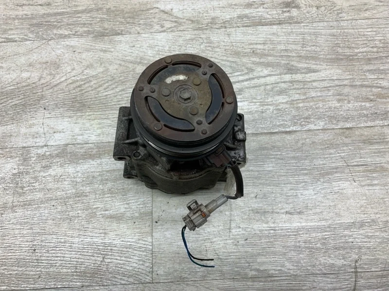 Компрессор кондиционера Subaru Outback 2006 73111AG001 УНИВЕРСАЛ EJ25