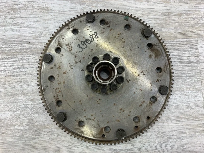 Маховик Audi A6 2012 059105323BN УНИВЕРСАЛ CLAA