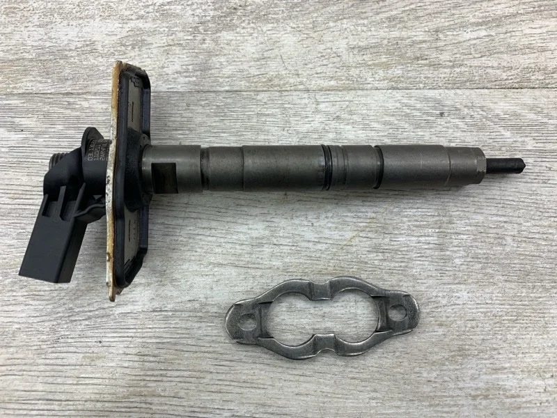 Форсунка топливная Audi A5 2011 03L130855X СЕДАН CAGA