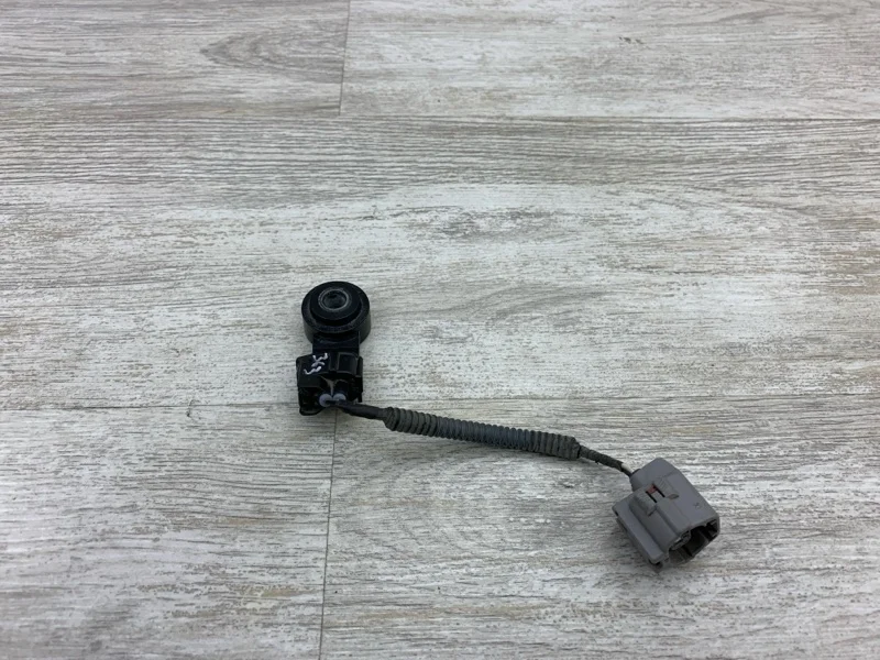 Датчик детонации Toyota Auris 2009 8961520090 ХЭТЧБЕК 1NR-FE