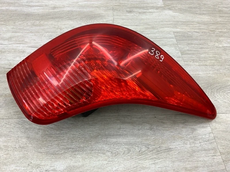 Фонарь Peugeot 308 Sw 2008 6351FF УНИВЕРСАЛ DV6TED4, задний правый