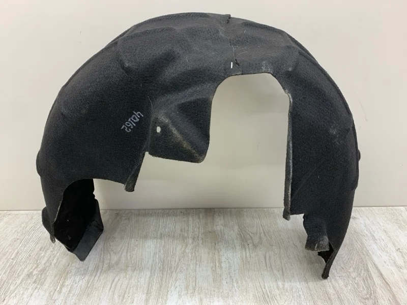 Подкрылок Skoda Octavia 2015 5E0810970B УНИВЕРСАЛ CUNA, задний правый