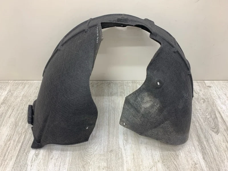 Подкрылок Skoda Octavia 2012 1Z0809957C УНИВЕРСАЛ CAYC, передний левый