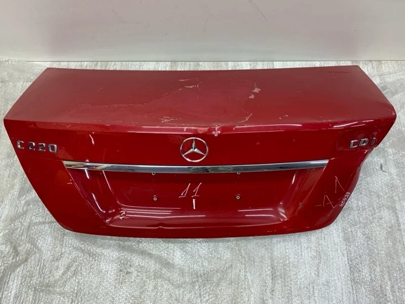 Крышка багажника Mercedes-Benz C-Class 2012 A2047500075 СЕДАН 651.911 30 952000