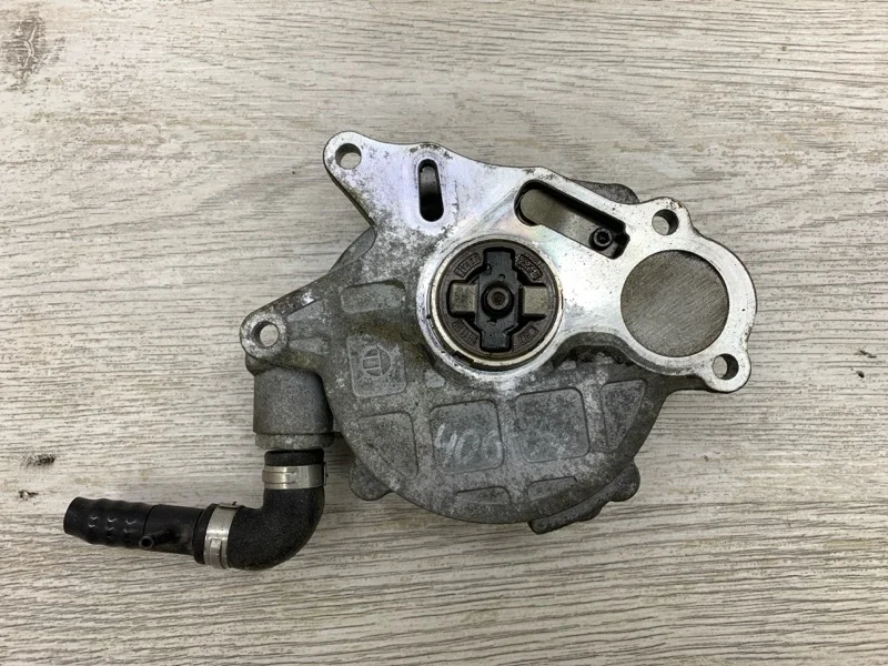 Насос вакуумный Audi A5 2011 03L145100F СЕДАН CAGA