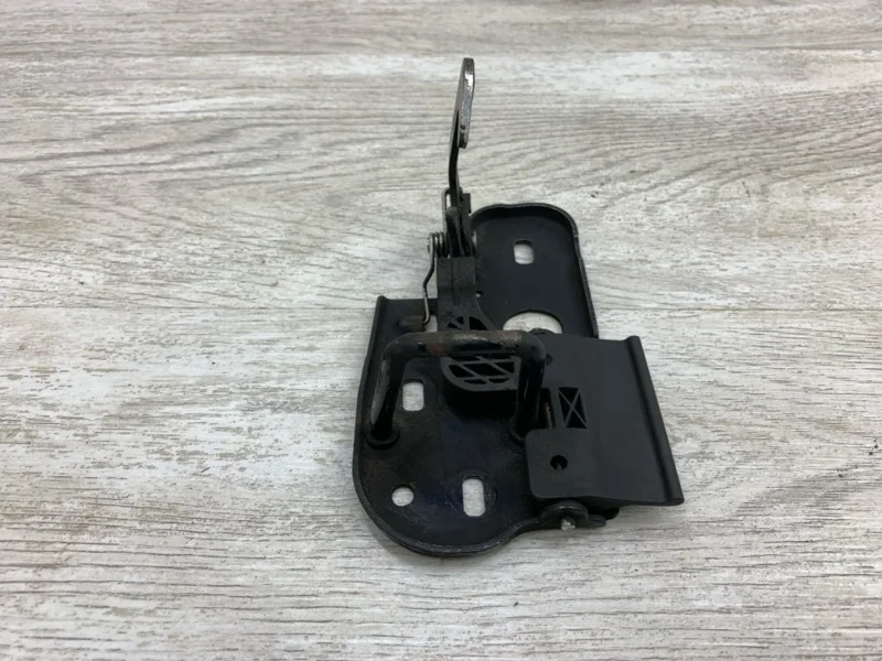 Замок капота Volkswagen Passat B6 2006 3C0823480 УНИВЕРСАЛ BKP