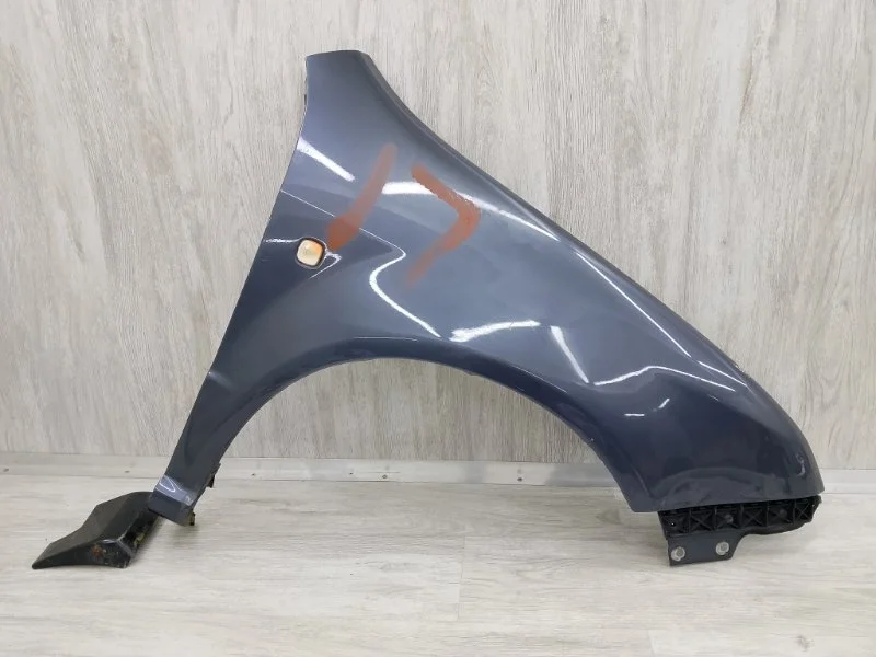 Крыло Skoda Fabia 2006 6Y0821102A УНИВЕРСАЛ BNM, переднее правое